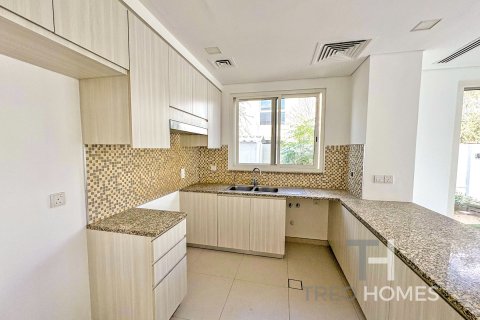 Townhouse in Mudon, Dubai 4 bedrooms, 270 sq.m. № 16805 - photo 3