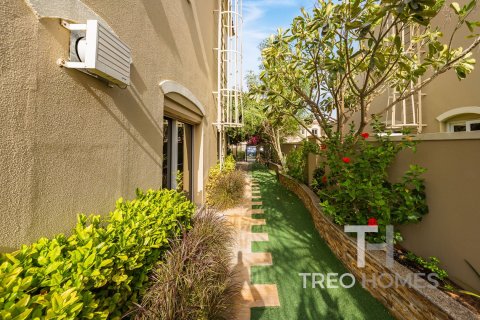 Townhouse in Casa Dora, Serena, Dubai 3 bedrooms, 213 sq.m. № 16801 - photo 12