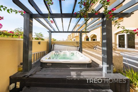 Townhouse in Casa Dora, Serena, Dubai 3 bedrooms, 213 sq.m. № 16801 - photo 15