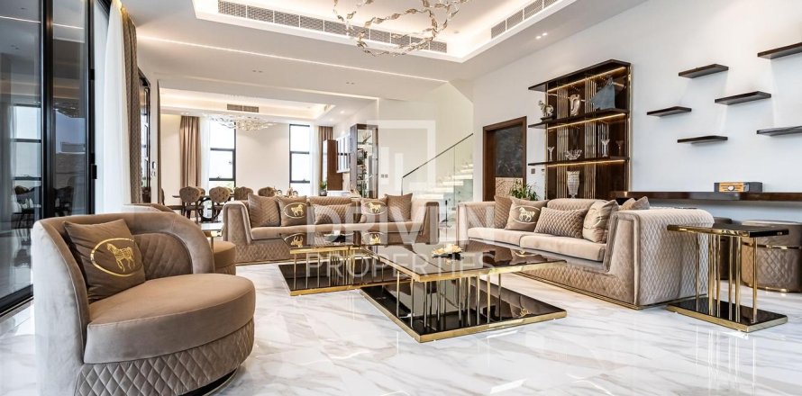 Вилла в Nad Al Sheba 1, Nadd Al Sheba, Дубай, 5 спален, 632м², № 20544