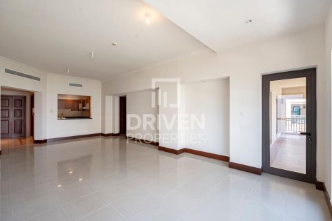 Apartment in Golden Mile, Palm Jumeirah, Dubai 3 bedrooms, 225 sq.m. № 20546 - photo 1