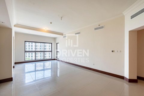 Apartment in Golden Mile, Palm Jumeirah, Dubai 3 bedrooms, 225 sq.m. № 20546 - photo 2