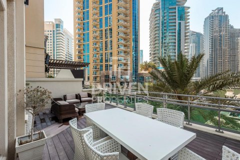 Villa en Dubai Marina, Dubai, 3 dormitorios, 464 m², № 20542 - foto 16