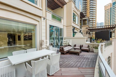 Villa en Dubai Marina, Dubai, 3 dormitorios, 464 m², № 20542 - foto 19