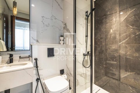 Apartment in Al Satwa, Dubai 2 bedrooms, 115 sq.m. № 86961 - photo 16