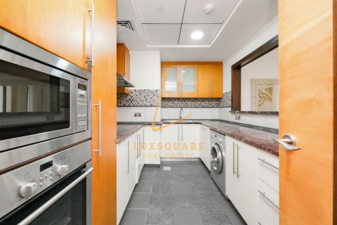 Apartamento en Dubai, 2 dormitorios, 136 m², № 97908 - foto 3