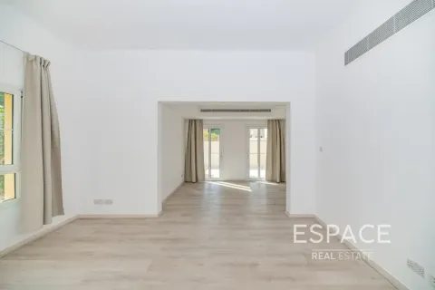 فيلا في البحيرات, دبي 3 غرف نوم, 254 م² رقم 62338 - صورة 5