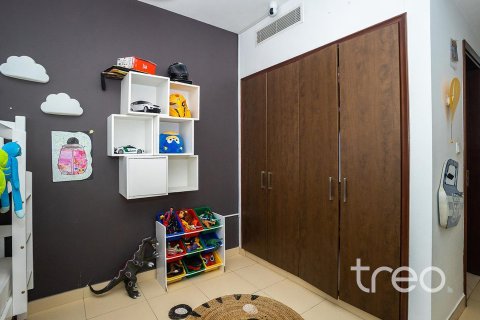 Townhouse in Reem, Dubai 3 bedrooms, 221.57 sq.m. № 138047 - photo 11