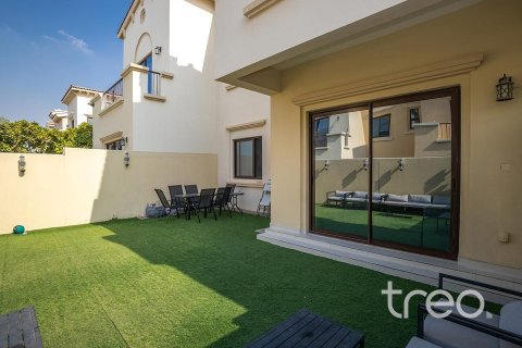 Townhouse in Reem, Dubai 3 bedrooms, 221.57 sq.m. № 138047 - photo 17