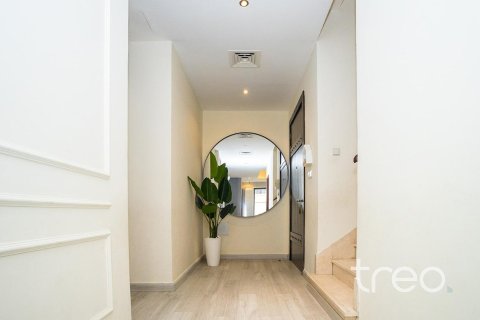 Townhouse in Reem, Dubai 3 bedrooms, 221.57 sq.m. № 138047 - photo 5