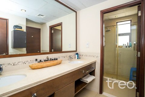 Townhouse in Reem, Dubai 3 bedrooms, 221.57 sq.m. № 138047 - photo 14