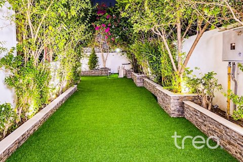 Adosado en Noor Townhouses, Town Square, Dubai, 4 dormitorios, 219.9 m², № 138045 - foto 11
