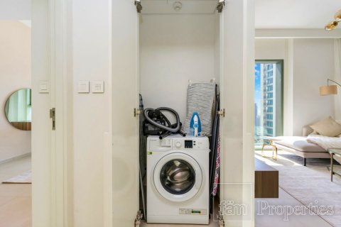 Apartment in Downtown Dubai (Downtown Burj Dubai), Dubai 2 bedrooms, 101.4 sq.m. № 49317 - photo 16