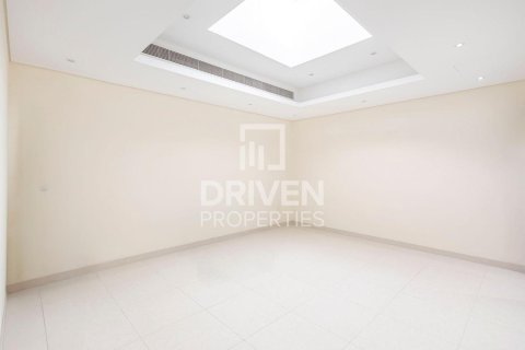 Villa in Meydan, Dubai 4 bedrooms, 219.34 sq.m. № 126834 - photo 3