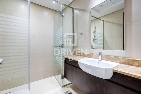 Villa in Meydan, Dubai 4 bedrooms, 219.34 sq.m. № 126834 - photo 14