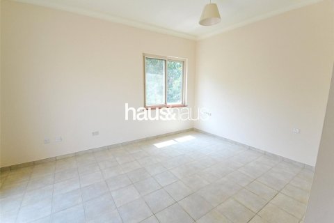 Villa en Dubai Sports City, Dubai, 4 dormitorios, 316 m², № 44585 - foto 12