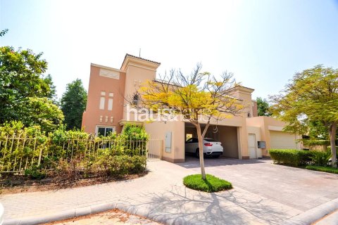 Villa en Dubai Sports City, Dubai, 4 dormitorios, 316 m², № 44585 - foto 3