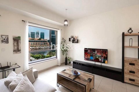 Apartment in Bahar, Jumeirah Beach Residence, Dubai 1 bedroom, 72 sq.m. № 44583 - photo 1