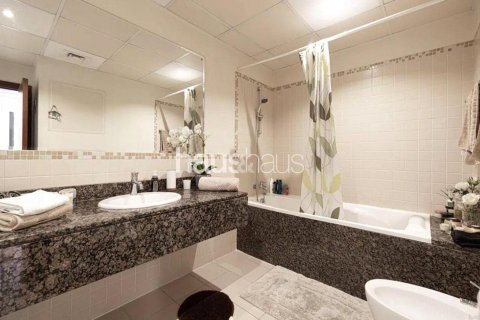 Apartment in Bahar, Jumeirah Beach Residence, Dubai 1 bedroom, 72 sq.m. № 44583 - photo 12