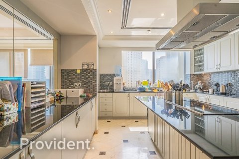 Купить дуплекс в Джумейра Бич Резиденс, Дубай: 4 спальни, № 2419 - фото 14