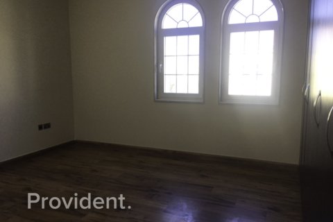 Villa en Jumeirah Park, Dubai, 3 dormitorios, № 2417 - foto 11