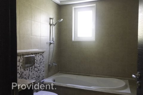 Villa en Jumeirah Park, Dubai, 3 dormitorios, № 2417 - foto 19