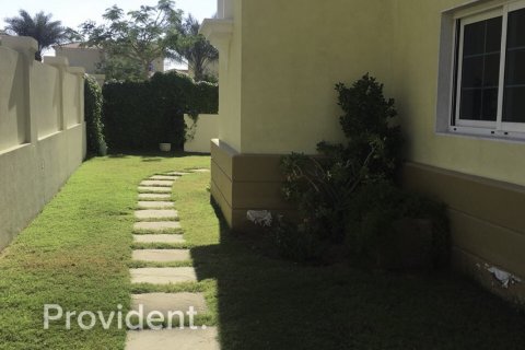 Villa en Jumeirah Park, Dubai, 3 dormitorios, № 2417 - foto 14