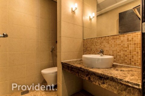 Villa en Jumeirah Park, Dubai, 3 dormitorios, № 2417 - foto 18