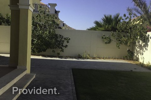 Villa en Jumeirah Park, Dubai, 3 dormitorios, № 2417 - foto 15