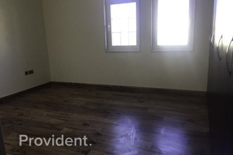 Villa en Jumeirah Park, Dubai, 3 dormitorios, № 2417 - foto 13