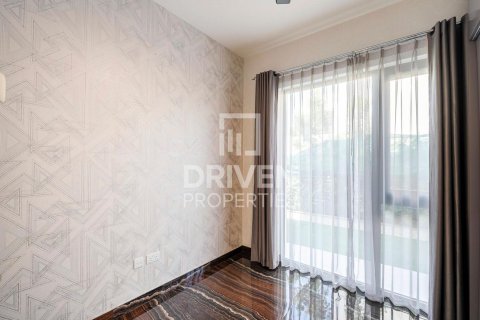 Снять в аренду виллу в EMAAR South, Dubai South (Dubai World Central), Дубай: 4 спальни, 237м², № 66604 - фото 12