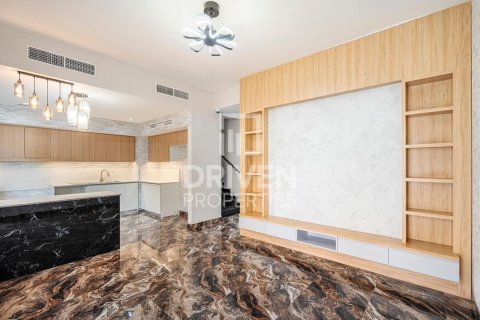 Снять в аренду виллу в EMAAR South, Dubai South (Dubai World Central), Дубай: 4 спальни, 237м², № 66604 - фото 11