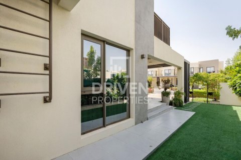 Снять в аренду виллу в EMAAR South, Dubai South (Dubai World Central), Дубай: 4 спальни, 237м², № 66604 - фото 5