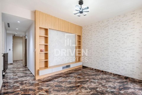 Снять в аренду виллу в EMAAR South, Dubai South (Dubai World Central), Дубай: 4 спальни, 237м², № 66604 - фото 10