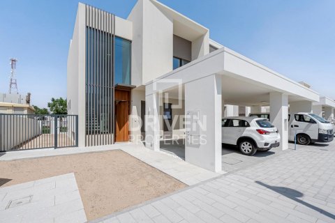 Villa in The Valley, Dubai 4 bedrooms, 257 sq.m. № 66601 - photo 13