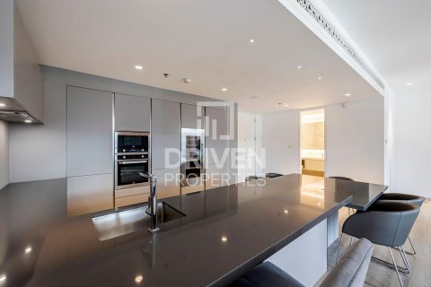 Apartment in DIFC, Dubai 1 bedroom, 121 sq.m. № 18831 - photo 7