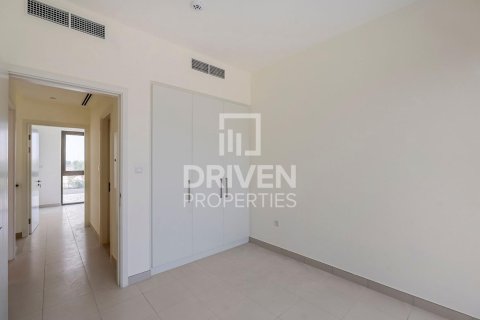 Villa en EMAAR South, Dubai South (Dubai World Central), Dubai, 3 dormitorios, 137.78 m², № 127819 - foto 2