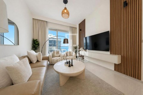 Apartment in EMAAR Beachfront, Dubai Harbour, Dubai 2 bedrooms, 116.96 sq.m. № 127823 - photo 2
