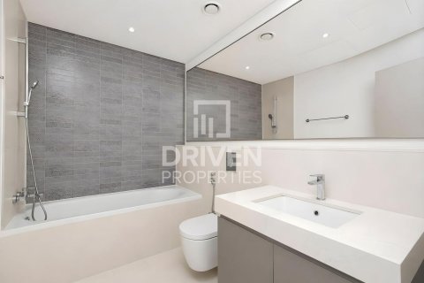Apartment in EMAAR Beachfront, Dubai Harbour, Dubai 2 bedrooms, 119.1 sq.m. № 127820 - photo 10