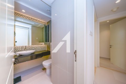 Снять в аренду квартиру в Damac Maison The Distinction, Дубай: 3 спальни, 164.5м², № 7091 - фото 18