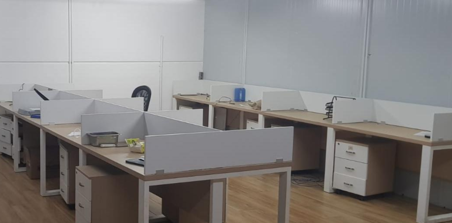 Almacén en Maritime City, Dubai, 1532.9 m², № 7094