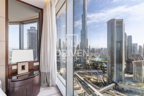 Apartment in The Address Sky View Towers, Downtown Dubai (Downtown Burj Dubai), Dubai 3 bedrooms, 188 sq.m. № 7365 - photo 14