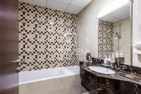 Apartment in Al Furjan, Dubai 2 bedrooms, 131 sq.m. № 7364 - photo 9