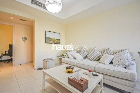 Villa in The Springs, Dubai 2 bedrooms, 157 sq.m. № 43221 - photo 1