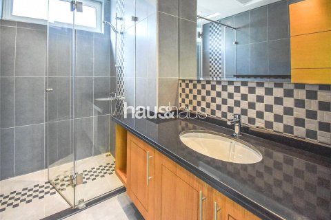 Villa in Jumeirah Park, Dubai 4 bedrooms, 386 sq.m. № 43211 - photo 7
