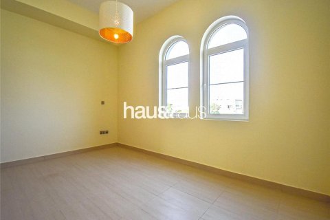 Villa in Jumeirah Park, Dubai 4 bedrooms, 386 sq.m. № 43211 - photo 10