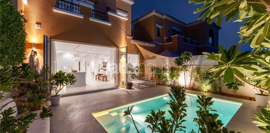 Maison de ville à Arabian Ranches, Dubai, 2 chambres, 195 m², № 43222