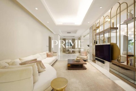 Villa en Jumeirah Golf Estates, Dubai, 5 dormitorios, 836 m², № 24312 - foto 23