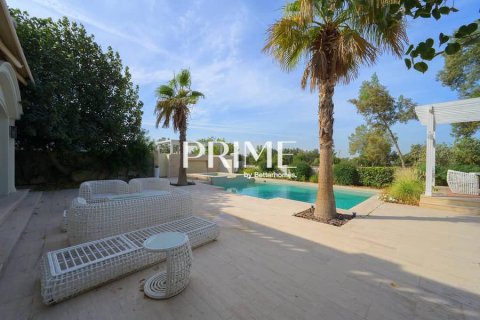 Villa en Jumeirah Golf Estates, Dubai, 5 dormitorios, 836 m², № 24312 - foto 14