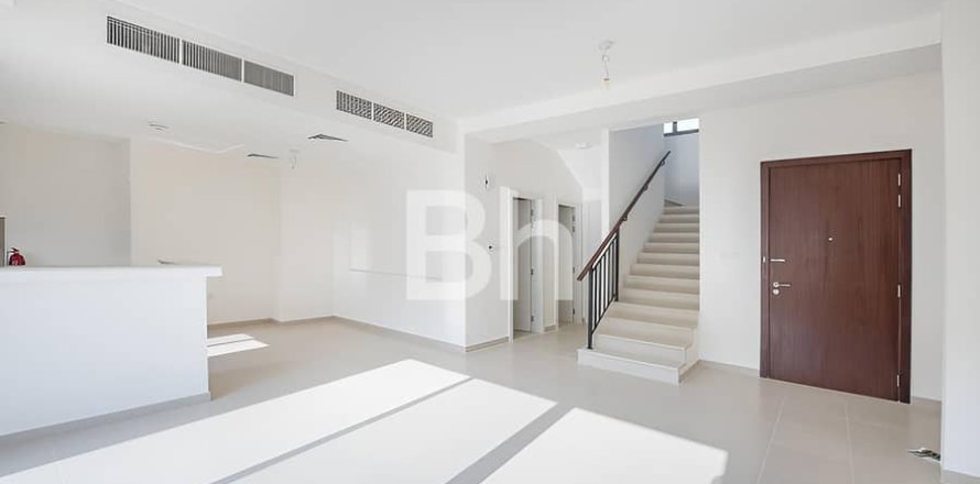 تاون هاوس في Town Square, دبي 3 غرف نوم, 203 م² رقم 24313